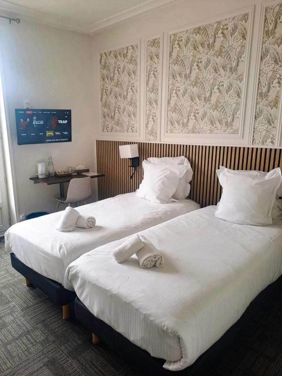Hotel Le Lion D'Or بيرناي المظهر الخارجي الصورة
